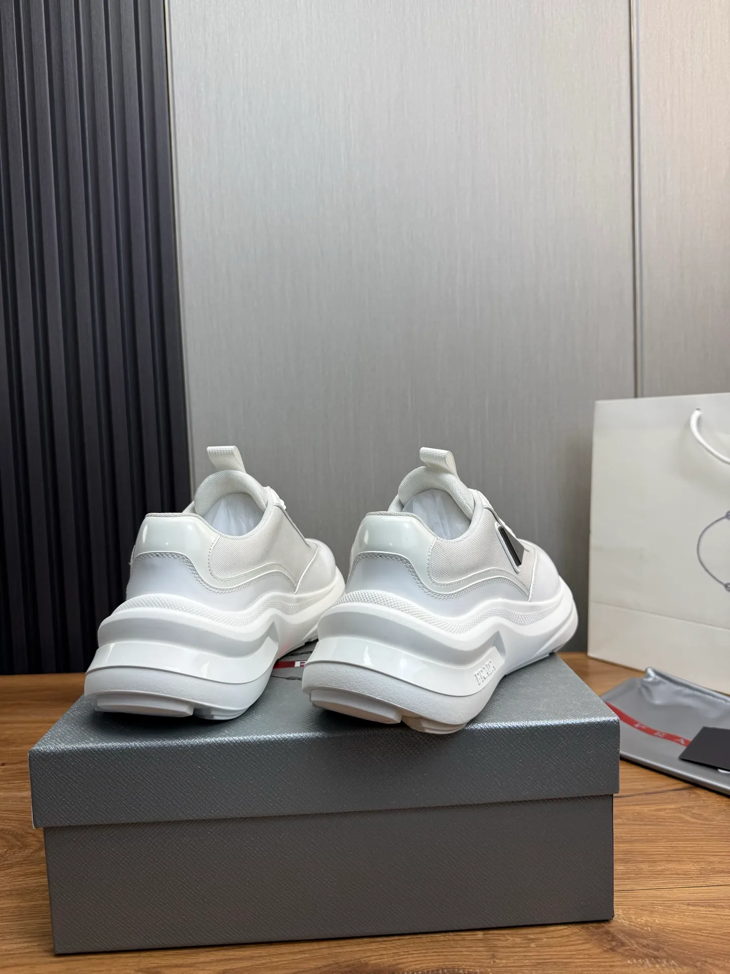 Men's shoes 💰660💰 [PRADA] Men's shoes are popular in the counter, official website is synchronized, high-quality shipments ✔️Original cowhide + cowhide lining, 1🆚1 replica, original sole, 38-45 (customized for 45, non-refundable)